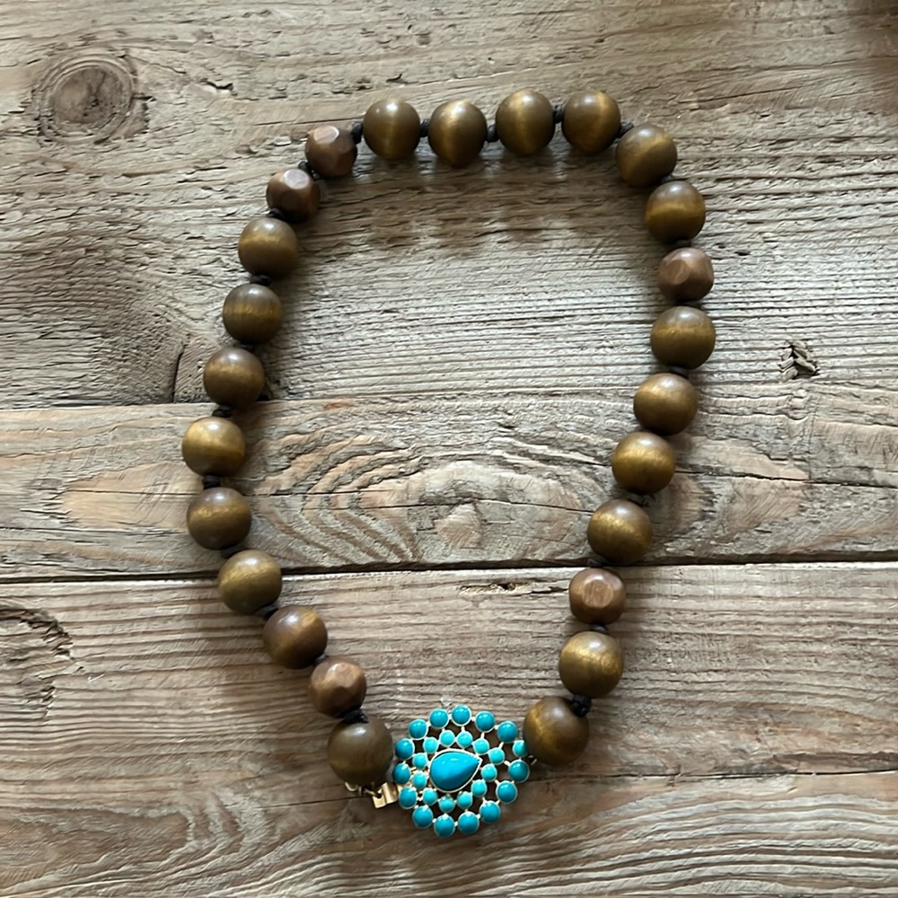 Stella and Dot wooden necklace with Turquoise gold colored clasp. EUC